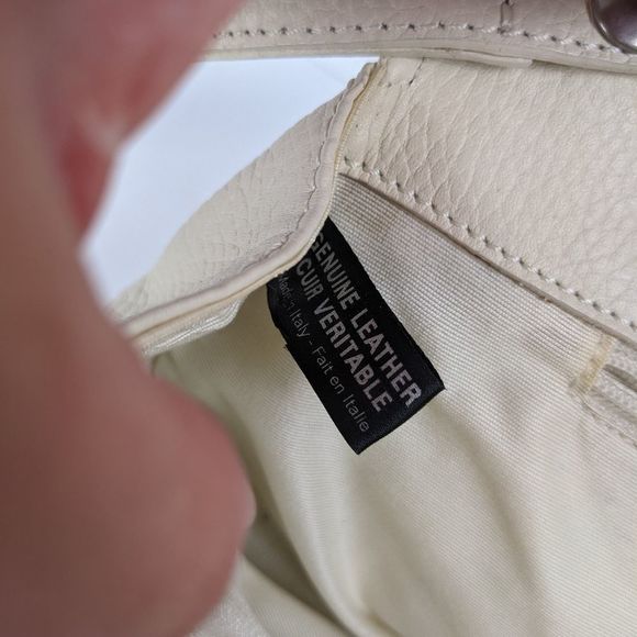 Claudia Firenze Cream Leather Bow Clutch - Picture 4 of 7